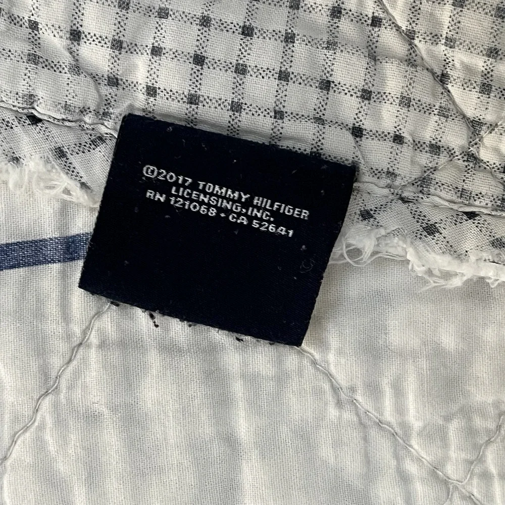 Tommy Hilfiger White Striped Cotton Quilt Blanket 58